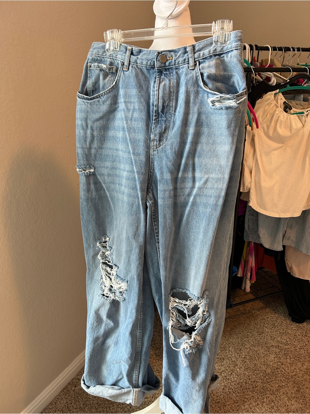 BDG Skater Baggy Distressed Jeans Women’s Size 31